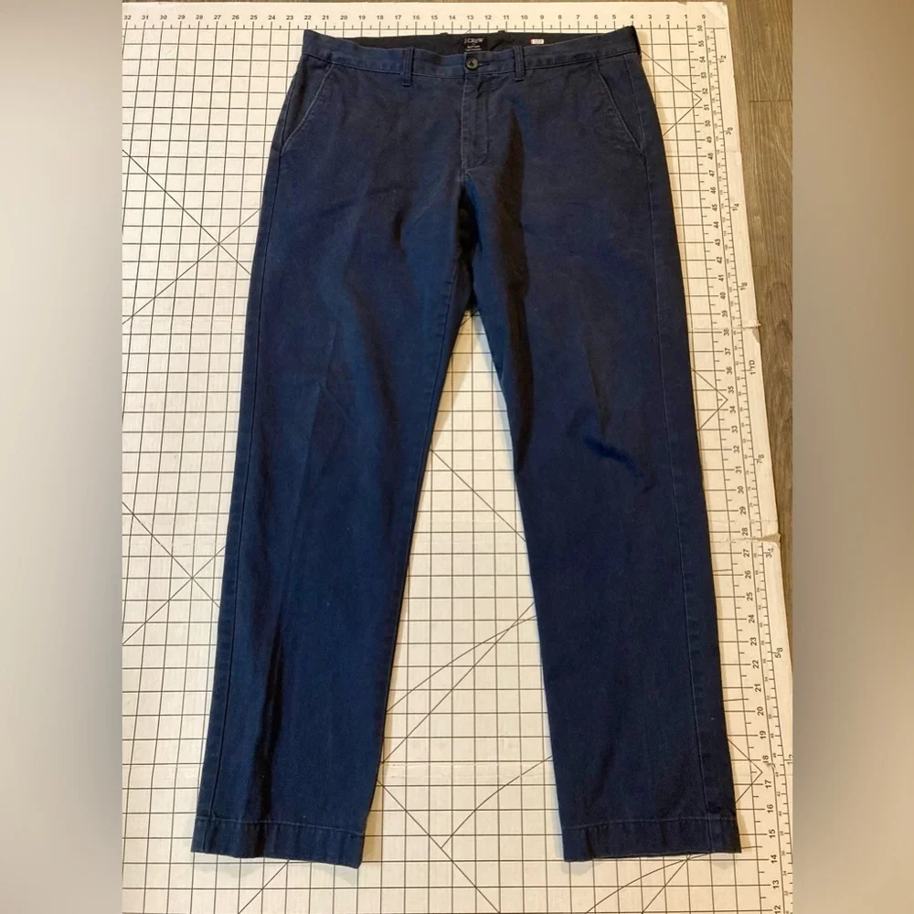 J. Crew Men’s Size 35/32 Navy Sutton Chino‎ Pants